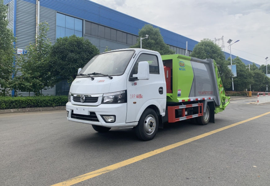國(guó)六東風(fēng)垃圾車