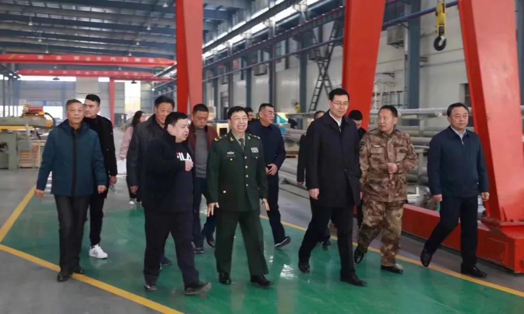 湖北省軍區、隨州市黨委領導人指導程力專汽產業走高質量發展之路