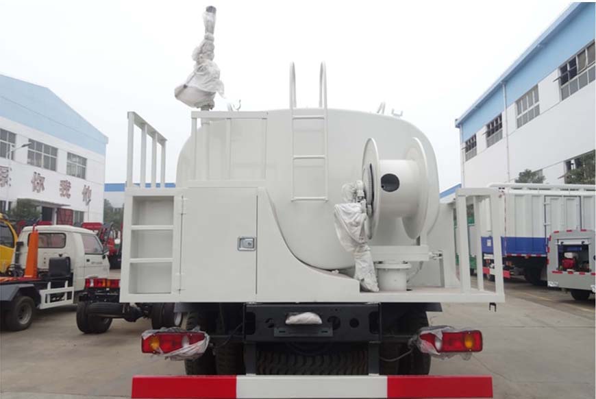 東風(fēng)天錦高壓清洗車(chē)